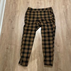 Never worn platted jeans